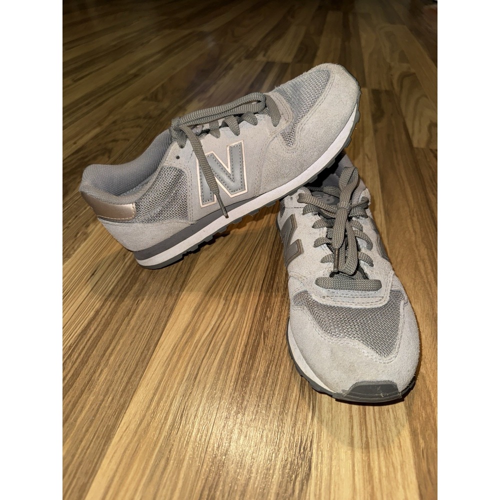 New Balance Shoes Womens 8.5 Lace Up Low Top Running Sneakers GW500SG Grey Suede